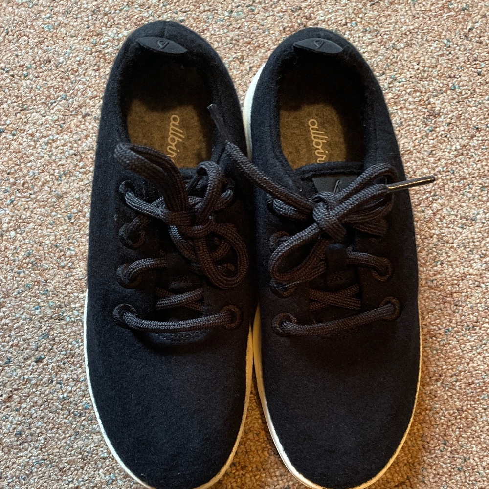 Women’s Allbirds Sneakers
